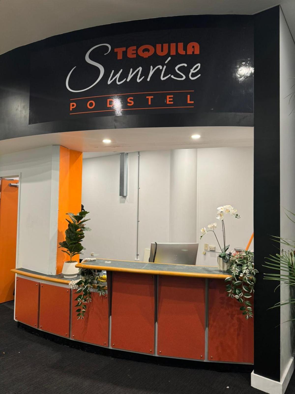 Hostel Tequila Sunrise Podstel Gold Coast Exterior foto