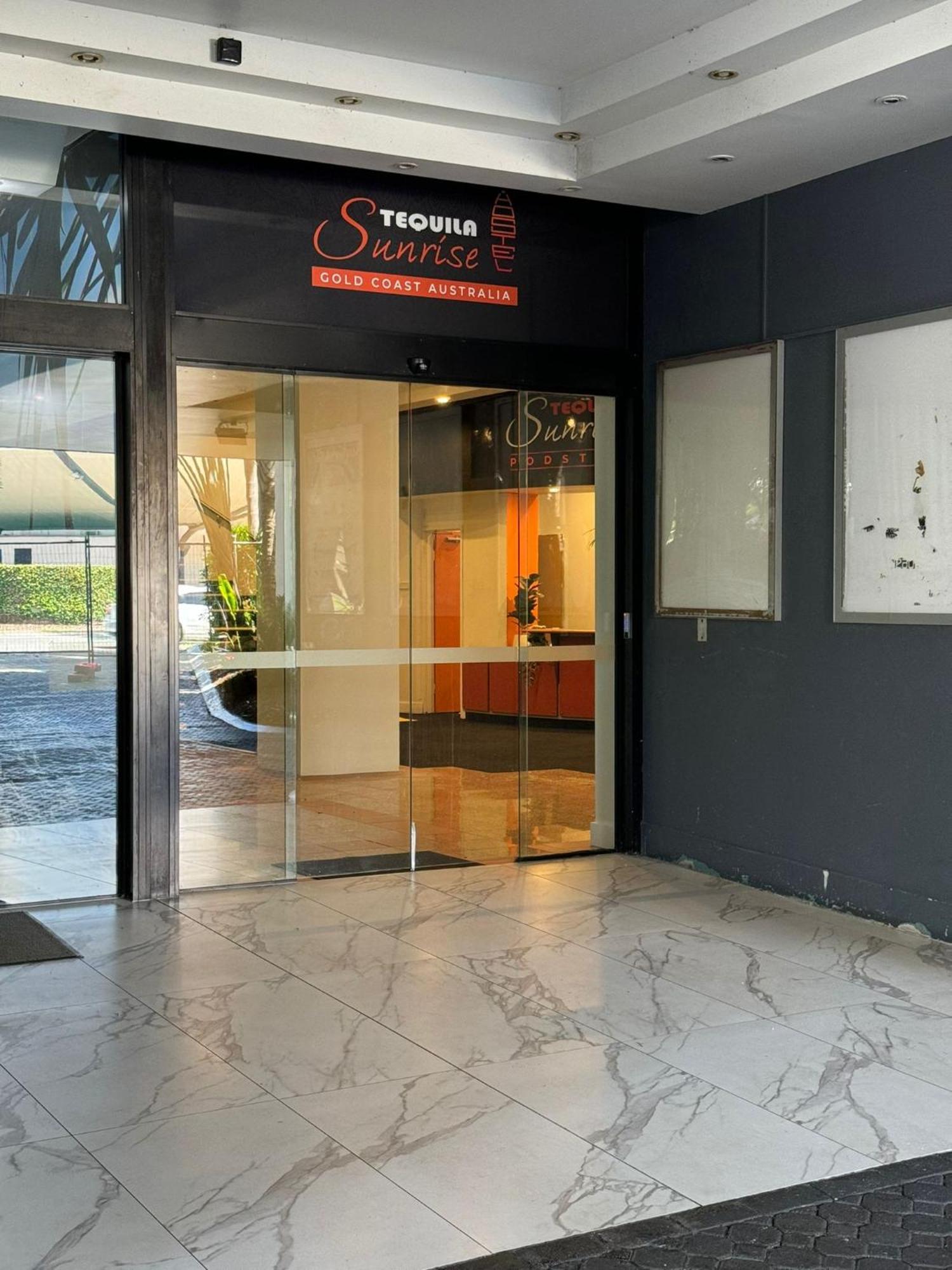 Hostel Tequila Sunrise Podstel Gold Coast Exterior foto